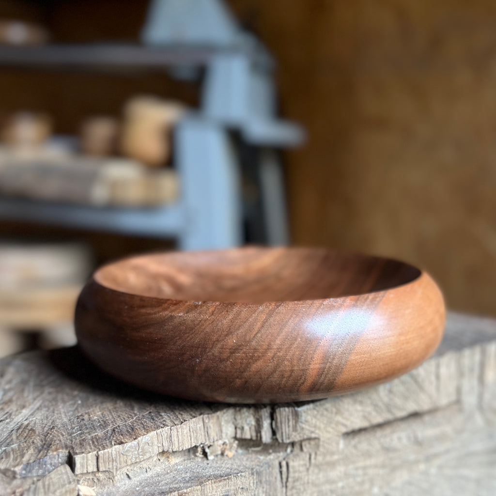 Flat Walnut