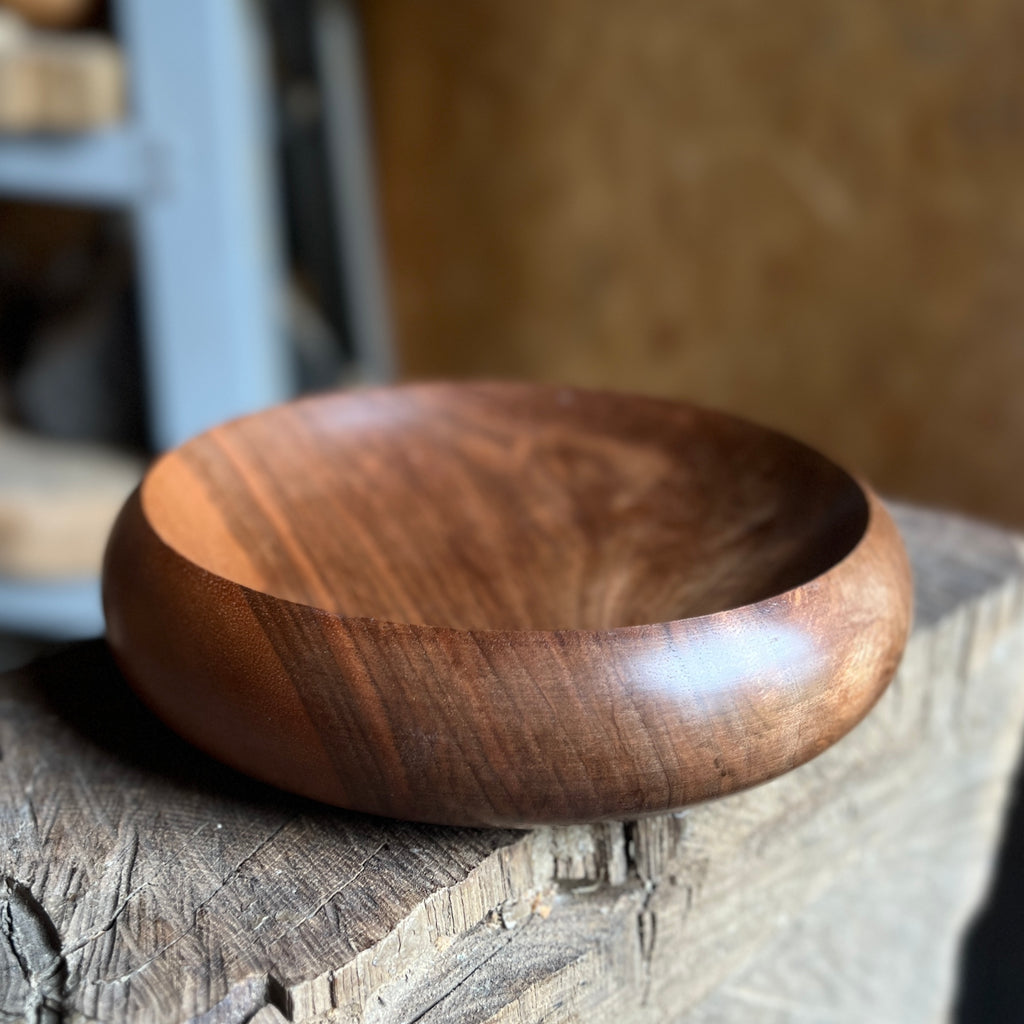 Flat Walnut